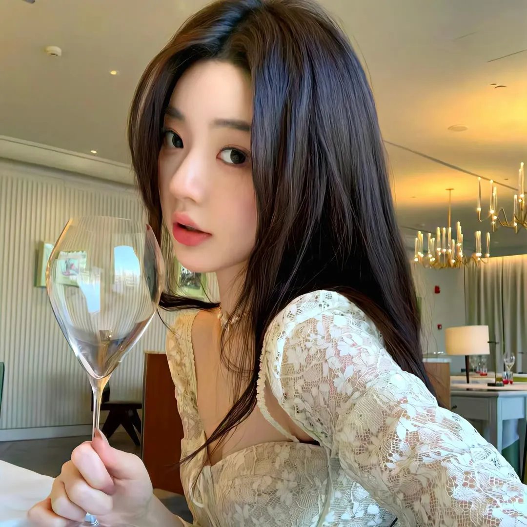 艳丽娇娃